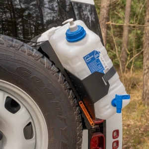 Mini Wheel Expedition – zestaw do mocowania kanistra na kole zapasowym