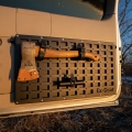 stolik wyprawowy toyota land cruiser 120/150, lexus gx460/gx470 z panelem molle - widok na panel molle