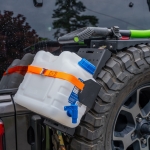 Universal canister mount