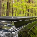 Niski profil aluminiowego bagażnika dachowego Toyota Land Cruiser 200