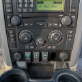 Land Rover Discovery 3 konsola na przełączniki - widok z wnętrza auta 4x4